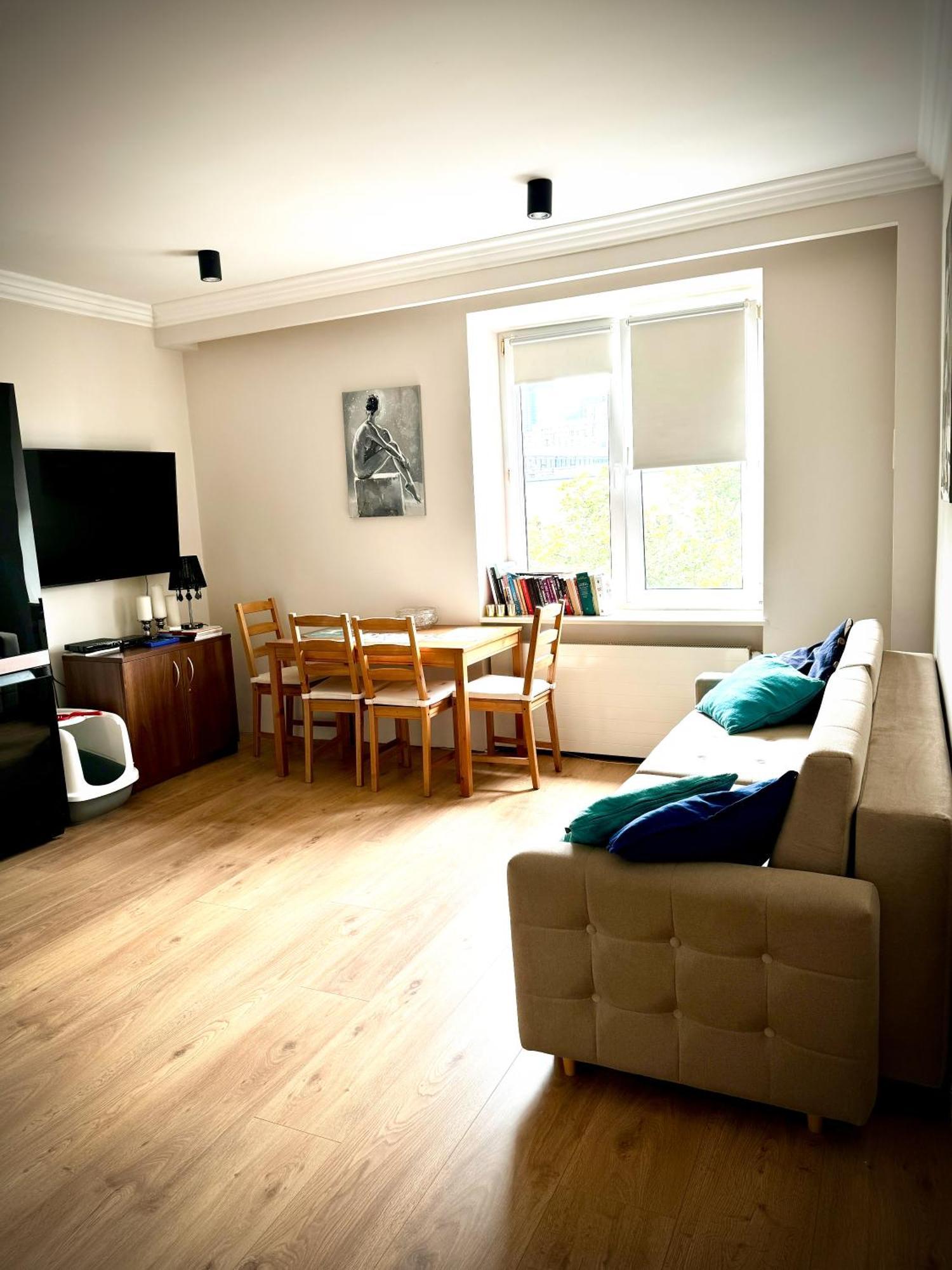 43m2 Saski- Blisko Starowki I Dworca Centralnego- Elektoralna 19a Apartament